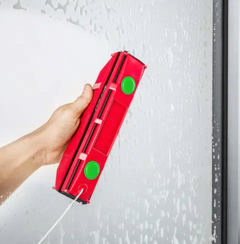 Magnetic window cleaner